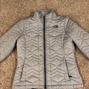 Women’s north face jacket